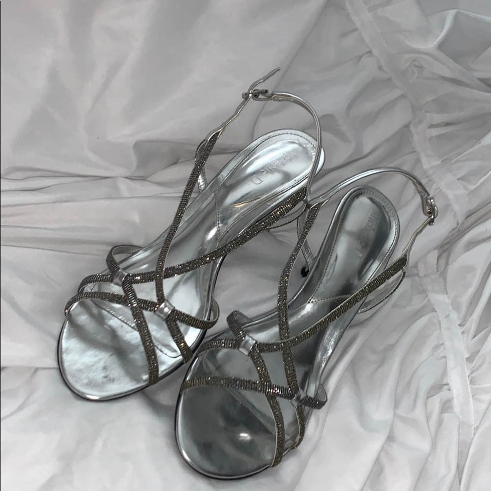 Silver/Gold Heels!